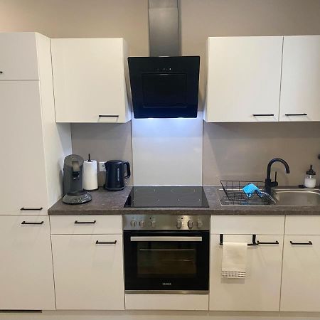 Moderne Ferienwohnung Mit Balkon Herxheim Exterior foto