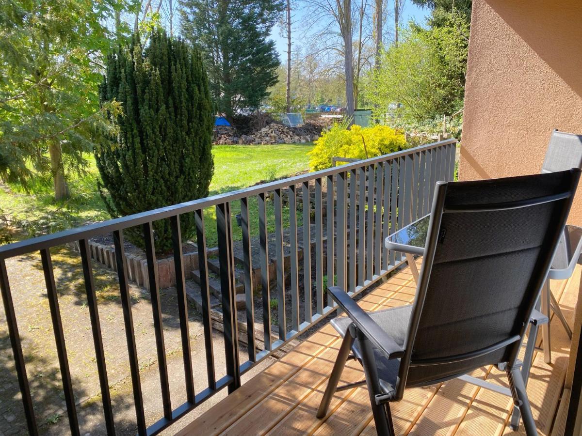 Moderne Ferienwohnung Mit Balkon Herxheim Exterior foto
